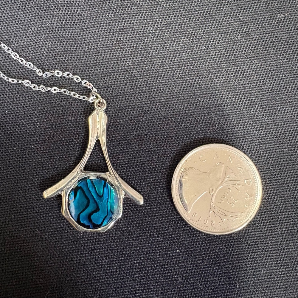 Silver-toned Pendant Necklace with Blue Abalone Shell Inlay - Picture 3 of 6